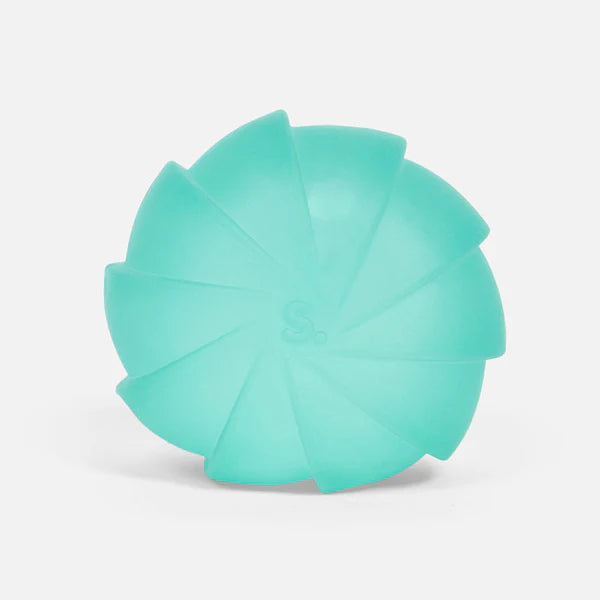 Speks Gump Surface stress ball in teal Sea Glass Edge colour, showing swirl surface texture